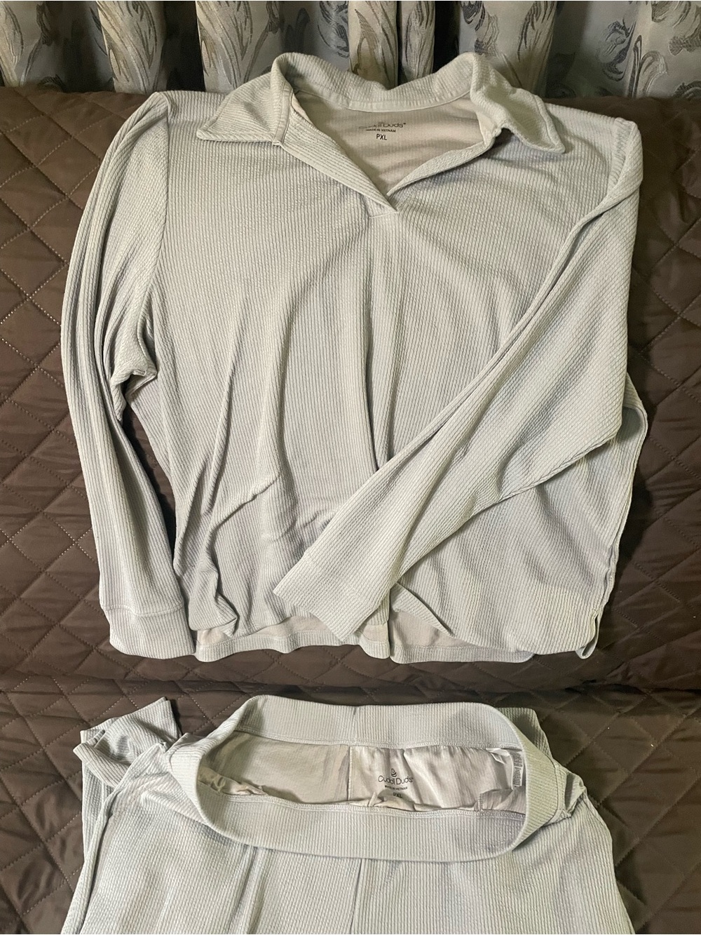 Cuddl Duds Light grey Ribbed Long Sleeve Lounge Top and pants